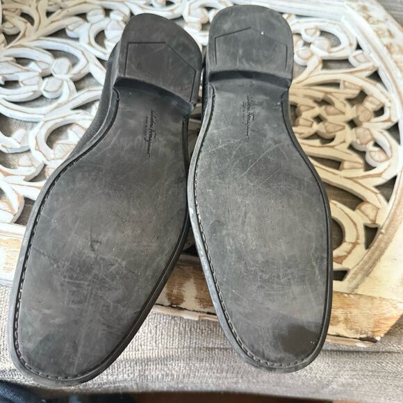 Salvatore Ferragmo Pebbled Black Leather Loafers Shoes Men’s 8.5 D main image 6